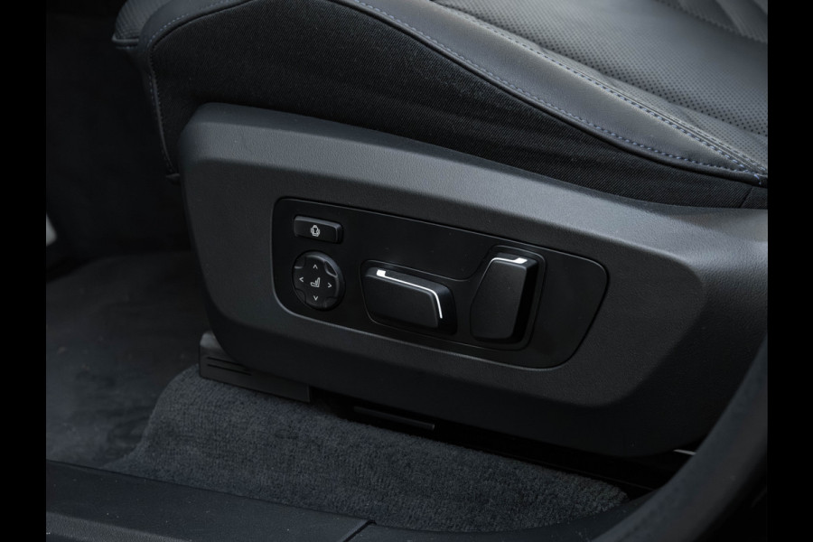 BMW X3 30e xDrive M-Sport Pro - Pano - Trekhaak - ACC - Head-Up