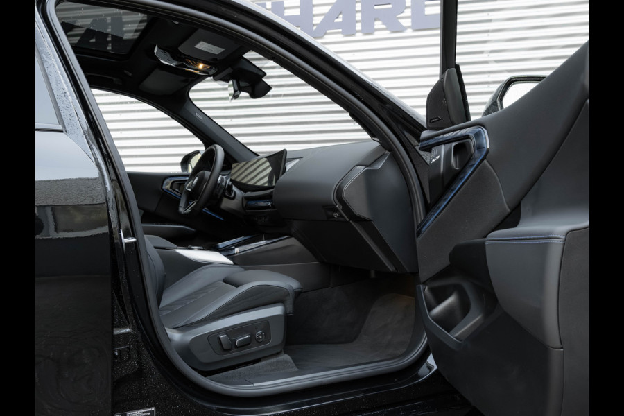 BMW X3 30e xDrive M-Sport Pro - Pano - Trekhaak - ACC - Head-Up