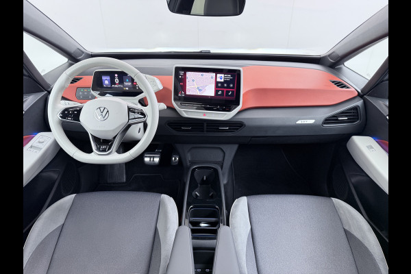 Volkswagen ID.3 First Plus 58kWh Apple Carplay Android Auto Adap.Cruise Lmv 19" Navi Camera Pdc Stoel+Stuurverwarming Keyless Advanced Matrix Led + Dynamisch Led Achterlicht en Isofix DAB Privacy Glas Rijstrooksensor SOH 89% Origineel Nederlandse Auto