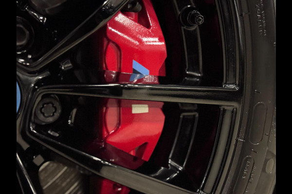 BMW 3 Serie Touring 330e M-SPORT | CARBON | LASERLIGHT | VEEL OPTIES!