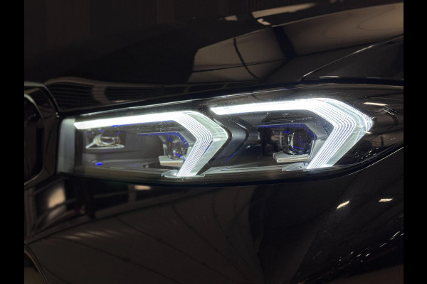 BMW 3 Serie Touring 330e M-SPORT | CARBON | LASERLIGHT | VEEL OPTIES!