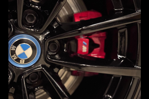 BMW 3 Serie Touring 330e M-SPORT | CARBON | LASERLIGHT | VEEL OPTIES!