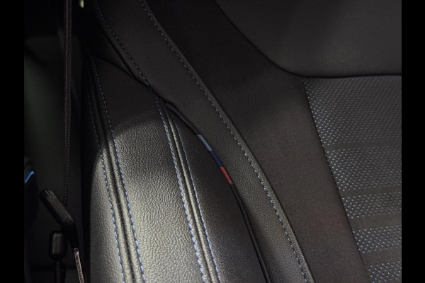 BMW 3 Serie Touring 330e M-SPORT | CARBON | LASERLIGHT | VEEL OPTIES!