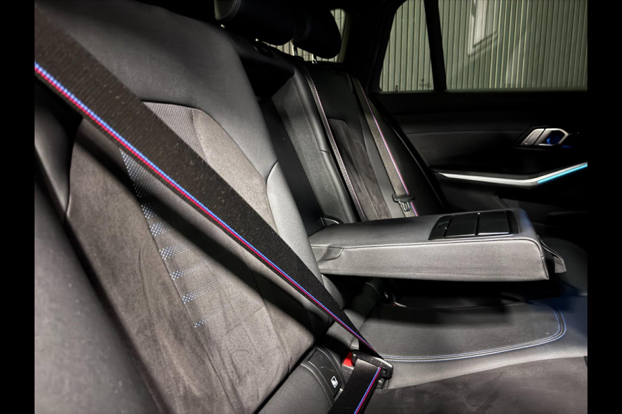BMW 3 Serie Touring 330e M-SPORT | CARBON | LASERLIGHT | VEEL OPTIES!