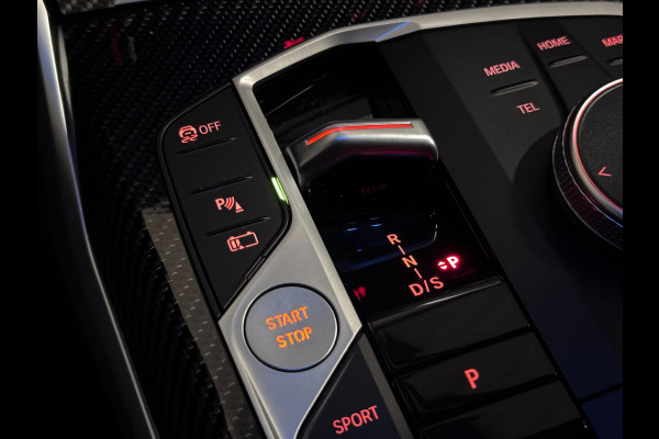 BMW 3 Serie Touring 330e M-SPORT | CARBON | LASERLIGHT | VEEL OPTIES!