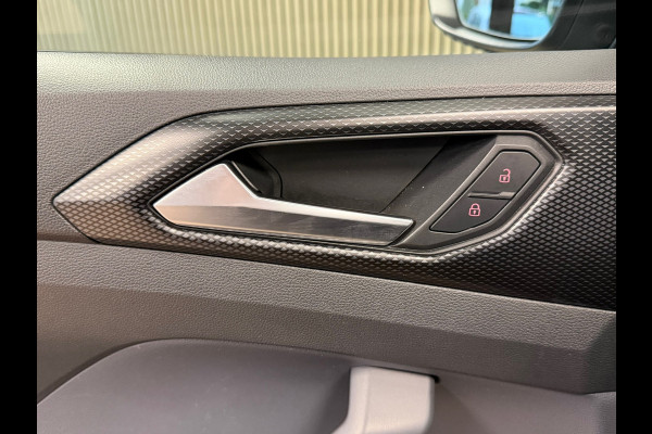 Volkswagen T-Cross 1.0 TSI R-LINE DSG NAVIGATIE APPLE CARPLAY PDC VIRTUAL COCKPIT CRUISE STOELVERWARMING START/STOP USB