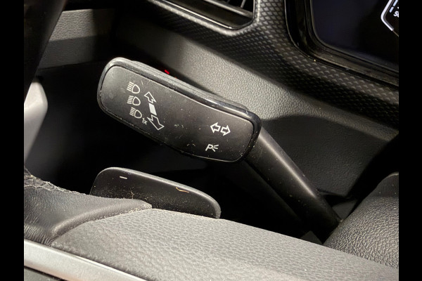 Volkswagen T-Cross 1.0 TSI R-LINE DSG NAVIGATIE APPLE CARPLAY PDC VIRTUAL COCKPIT CRUISE STOELVERWARMING START/STOP USB