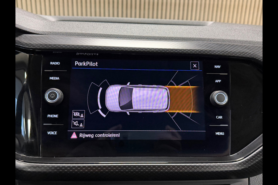 Volkswagen T-Cross 1.0 TSI R-LINE DSG NAVIGATIE APPLE CARPLAY PDC VIRTUAL COCKPIT CRUISE STOELVERWARMING START/STOP USB