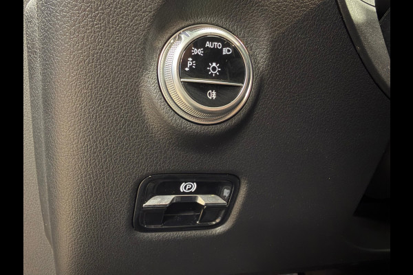 Mercedes-Benz C-Klasse Estate C300e AMG Line Plug-in hybride PANORAMADAK AIRCO CAMERA CRUISE SFEERVERLICHTING LEDER KEYLESS START