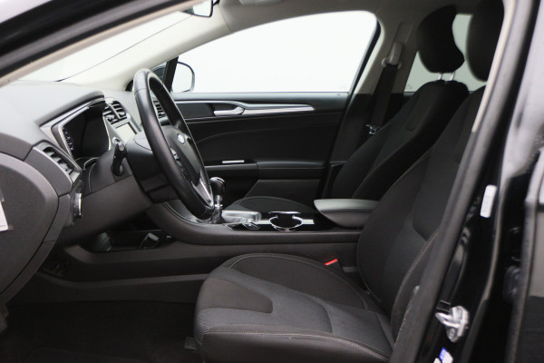 Ford Mondeo 1.5 Titanium Climate, Cruise, Navigatie, Bluetooth, Rijstrooksensor, LED, Keyless, 16''