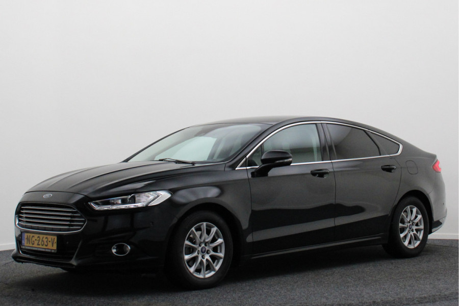 Ford Mondeo 1.5 Titanium Climate, Cruise, Navigatie, Bluetooth, Rijstrooksensor, LED, Keyless, 16''