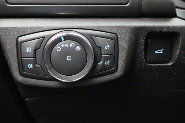 Ford Mondeo 1.5 Titanium Climate, Cruise, Navigatie, Bluetooth, Rijstrooksensor, LED, Keyless, 16''