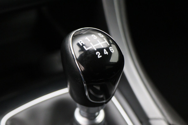 Ford Mondeo 1.5 Titanium Climate, Cruise, Navigatie, Bluetooth, Rijstrooksensor, LED, Keyless, 16''