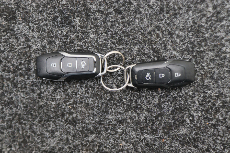 Ford Mondeo 1.5 Titanium Climate, Cruise, Navigatie, Bluetooth, Rijstrooksensor, LED, Keyless, 16''