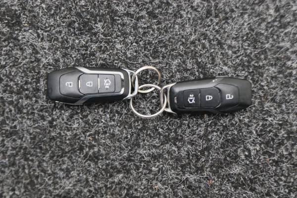 Ford Mondeo 1.5 Titanium Climate, Cruise, Navigatie, Bluetooth, Rijstrooksensor, LED, Keyless, 16''