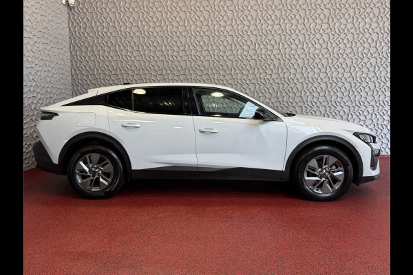 Peugeot 408 ALLURE 130 PK COMFORT XL.NAVI 180. CAMERA LED HALF LEER