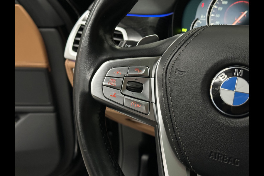 BMW 7 Serie 730d xDrive | Schuifdak | Massage | 360 Camera | Soft-Close | ACC | Laser-LED | Indiv. Leder | Luchtvering | Achterasbesturing | Comfortstoelen | Stoelventilatie | Head-Up | 4-Zone Clima | Keyless-Entry | Driving Assist Pro. | Sfeerverlichting |