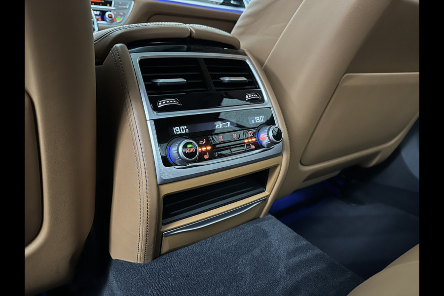 BMW 7 Serie 730d xDrive | Schuifdak | Massage | 360 Camera | Soft-Close | ACC | Laser-LED | Indiv. Leder | Luchtvering | Achterasbesturing | Comfortstoelen | Stoelventilatie | Head-Up | 4-Zone Clima | Keyless-Entry | Driving Assist Pro. | Sfeerverlichting |