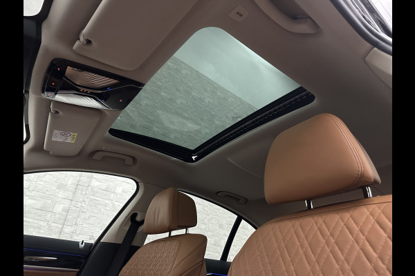 BMW 7 Serie 730d xDrive | Schuifdak | Massage | 360 Camera | Soft-Close | ACC | Laser-LED | Indiv. Leder | Luchtvering | Achterasbesturing | Comfortstoelen | Stoelventilatie | Head-Up | 4-Zone Clima | Keyless-Entry | Driving Assist Pro. | Sfeerverlichting |