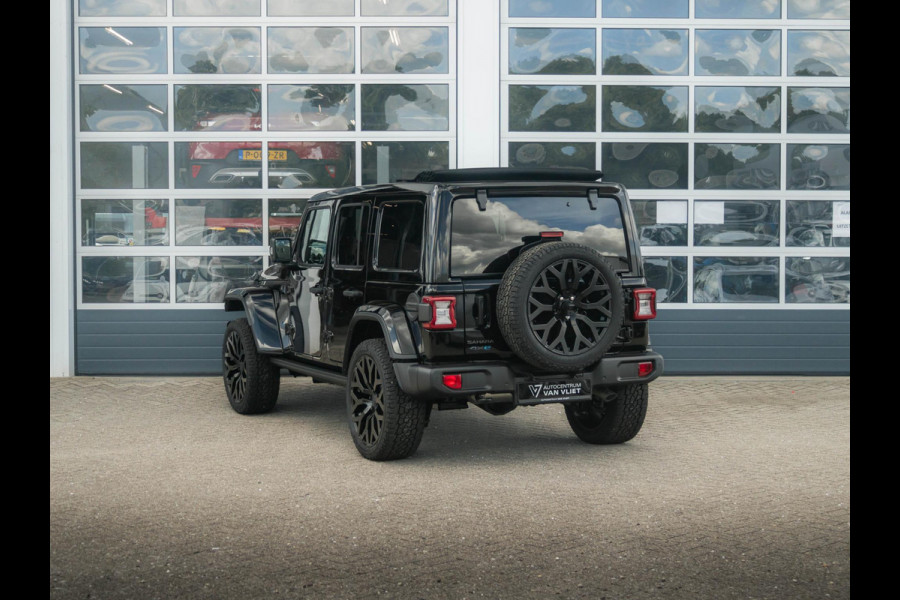 Jeep Wrangler Unlimited 4xe 380 Sahara | 22" Brute velgen | Uit voorraad leverbaar | MY25 | Sky One-Touch Power Soft Top | Geel kenteken !