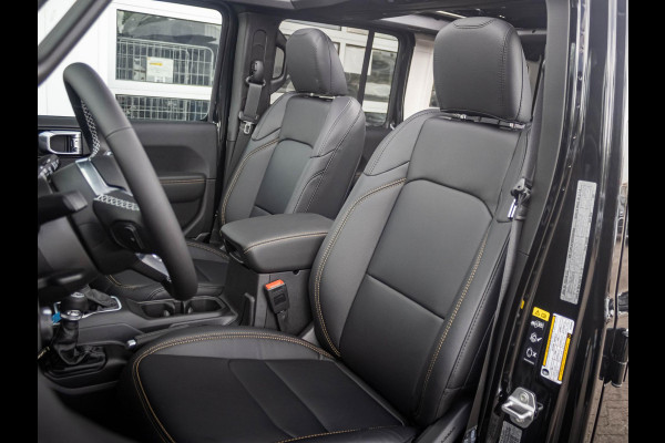Jeep Wrangler Unlimited 4xe 380 Sahara | 22" Brute velgen | Uit voorraad leverbaar | MY25 | Sky One-Touch Power Soft Top | Geel kenteken !