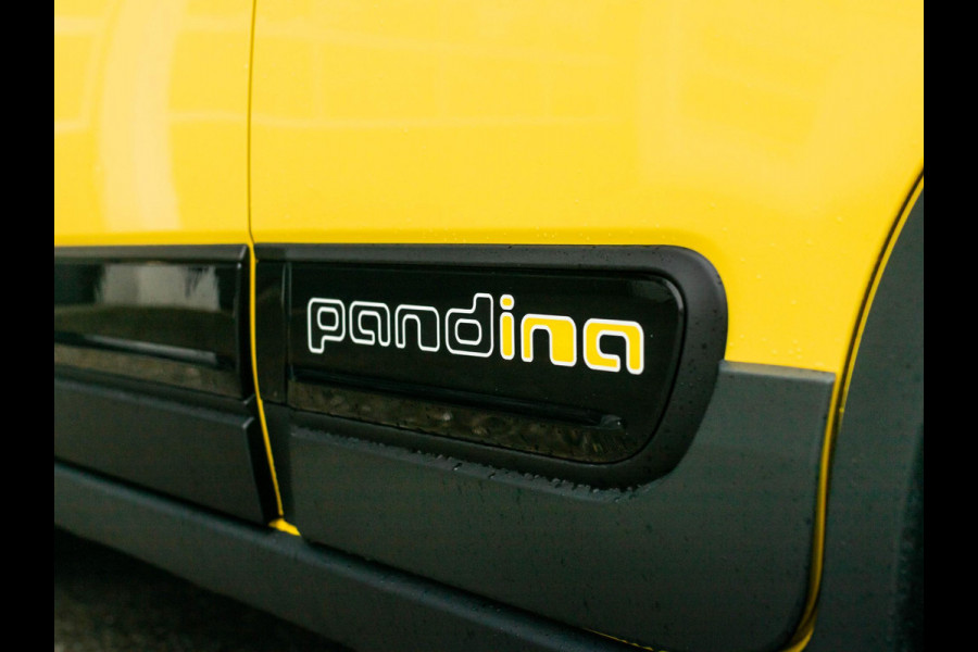 Fiat Panda Hybrid Pandina | Airco | Cruise | Priv Glass | Dakrails | 15" | PDC | Apple Carply | Bicolore