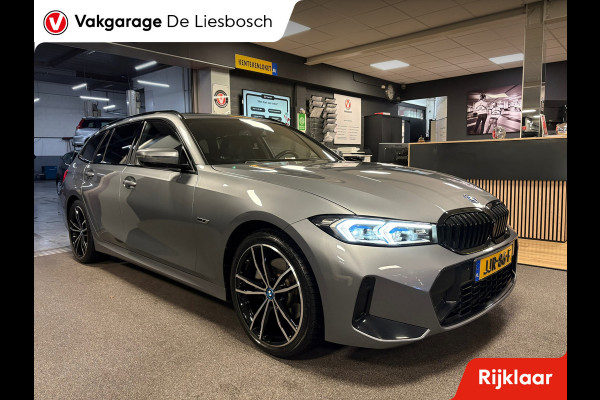 BMW 3 Serie Touring 330e xDrive M-pakket facelift / Panorama-dak / head-up / 360 camera / Harman-Kardon