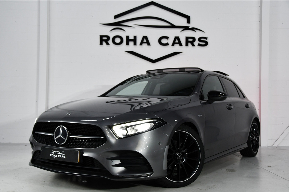 Mercedes-Benz A-Klasse 200 AMG Line Pano Sfeer Cam