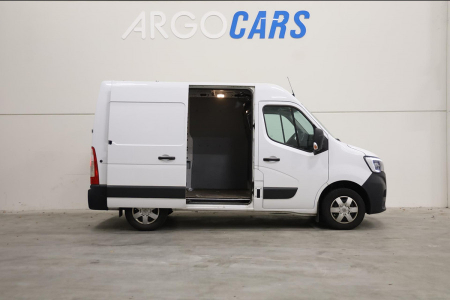 Renault Master T35 2.3 dCi 135PK L1/H2 CAMERA NAVI AIRCO CRUISE CONTROL PDC Lease v/a €132,- p.m. INRUIL MOGELIJK