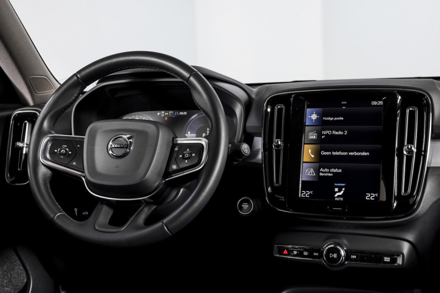 Volvo XC40 1.5 T4 Recharge Inscription | Dig. Cockpit | Cruise | PDC | NAV + App. Connect | ECC | DAB | Elek. Klep | LM 18" |