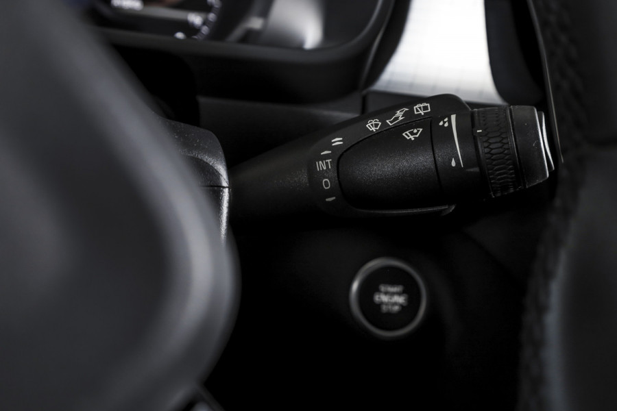 Volvo XC40 1.5 T4 Recharge Inscription | Dig. Cockpit | Cruise | PDC | NAV + App. Connect | ECC | DAB | Elek. Klep | LM 18" |