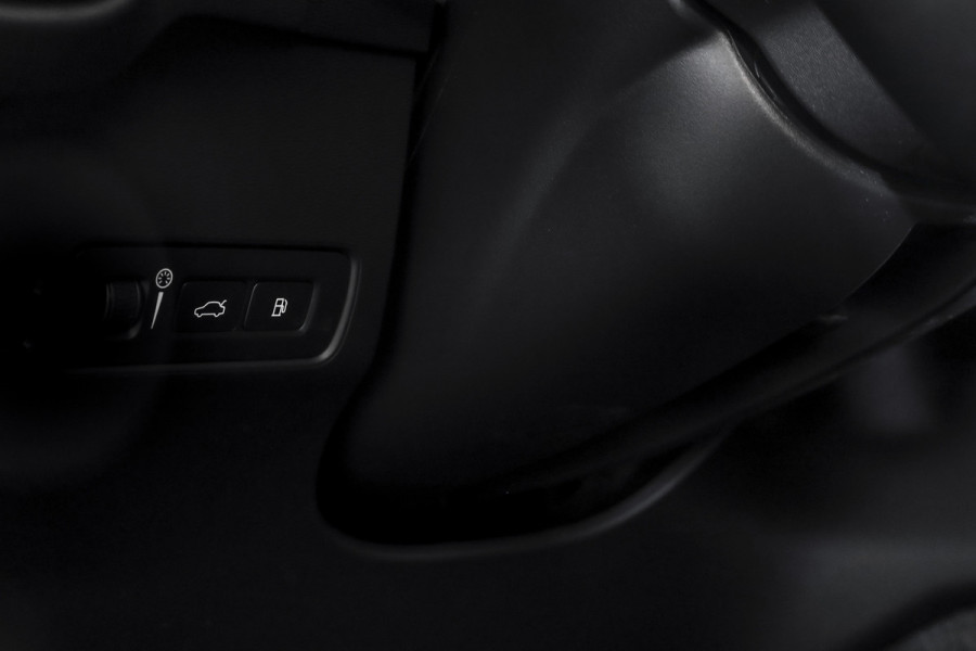 Volvo XC40 1.5 T4 Recharge Inscription | Dig. Cockpit | Cruise | PDC | NAV + App. Connect | ECC | DAB | Elek. Klep | LM 18" |