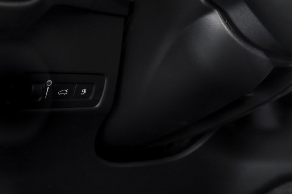 Volvo XC40 1.5 T4 Recharge Inscription | Dig. Cockpit | Cruise | PDC | NAV + App. Connect | ECC | DAB | Elek. Klep | LM 18" |