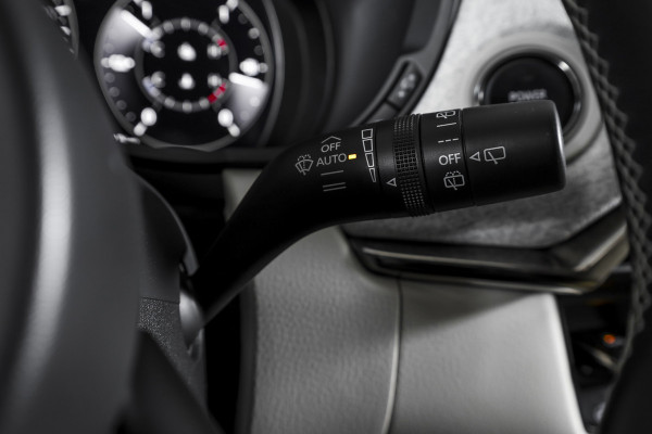 Mazda CX-60 2.5 e-SkyActiv PHEV Takumi | Dig.Cockpit | Adapt.Cruise | Winterpakket | PDC | Camera | NAV + App.Connect | ECC | Trekhaak | LM 21" |