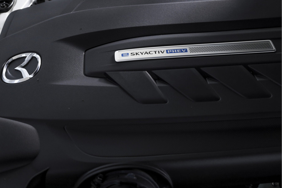 Mazda CX-60 2.5 e-SkyActiv PHEV Takumi | Dig.Cockpit | Adapt.Cruise | Winterpakket | PDC | Camera | NAV + App.Connect | ECC | Trekhaak | LM 21" |