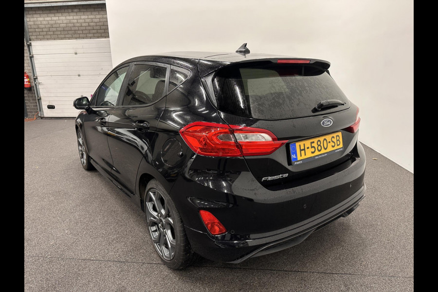 Ford Fiesta 1.0 EcoBoost ST-Line 125PK 6V Navigatie Full LED Carplay Parkeersensoren Cruise Control Stoel+Stuurverwarming Climate Control Privacy Glass 17" DAB+