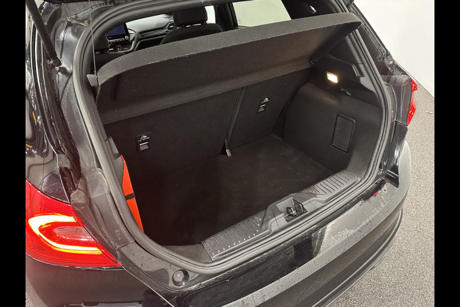 Ford Fiesta 1.0 EcoBoost ST-Line 125PK 6V Navigatie Full LED Carplay Parkeersensoren Cruise Control Stoel+Stuurverwarming Climate Control Privacy Glass 17" DAB+