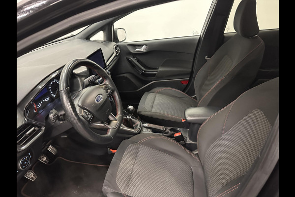 Ford Fiesta 1.0 EcoBoost ST-Line 125PK 6V Navigatie Full LED Carplay Parkeersensoren Cruise Control Stoel+Stuurverwarming Climate Control Privacy Glass 17" DAB+