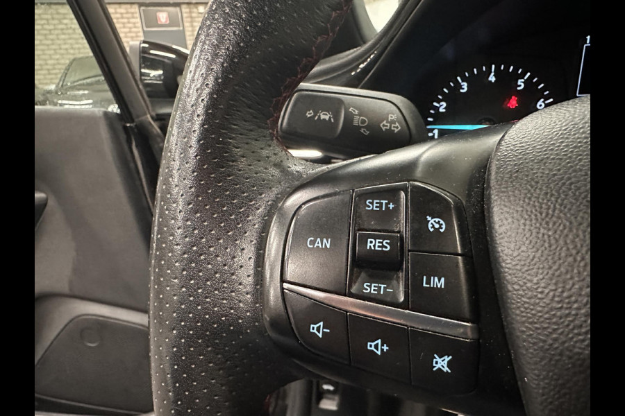 Ford Fiesta 1.0 EcoBoost ST-Line 125PK 6V Navigatie Full LED Carplay Parkeersensoren Cruise Control Stoel+Stuurverwarming Climate Control Privacy Glass 17" DAB+