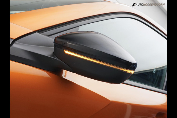 Peugeot 2008 1.2 PureTech Active Sport (APPLE CARPLAY,ACHTERUITRIJCAMERA,CRUISE CONTROL,LANE ASSIST,CLIMATE CONTROL,TOPCONDITIE)