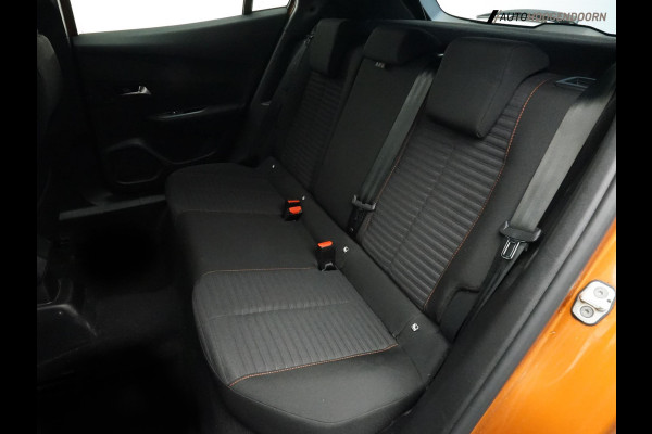 Peugeot 2008 1.2 PureTech Active Sport (APPLE CARPLAY,ACHTERUITRIJCAMERA,CRUISE CONTROL,LANE ASSIST,CLIMATE CONTROL,TOPCONDITIE)