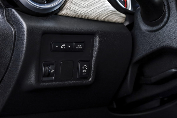 Nissan Micra 0.9 IG-T N-Connecta 90 PK | Cruise | PDC | Camera | NAV + App. Connect | ECC | DAB | LM 16" |