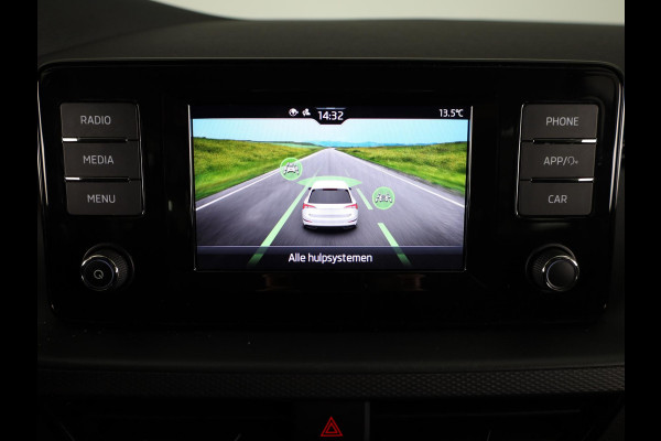 Škoda SCALA 1.0 TSI Ambition 110pk | Navigatie via App | lichtmetalen velgen | Parkeercamera | Cruise controle