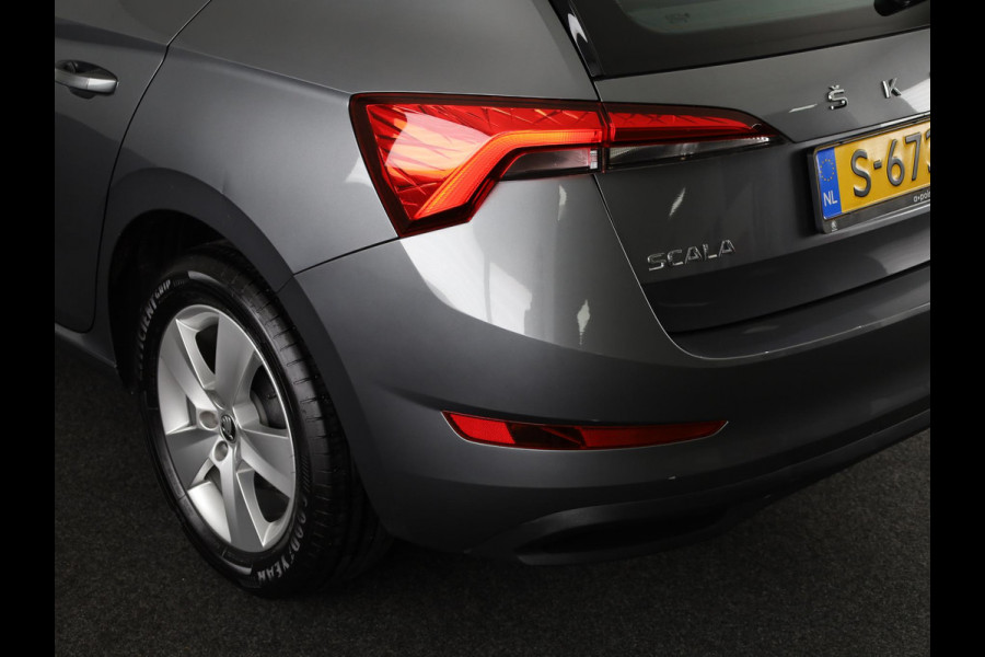 Škoda SCALA 1.0 TSI Ambition 110pk | Navigatie via App | lichtmetalen velgen | Parkeercamera | Cruise controle