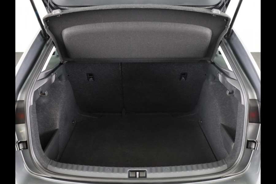 Škoda SCALA 1.0 TSI Ambition 110pk | Navigatie via App | lichtmetalen velgen | Parkeercamera | Cruise controle