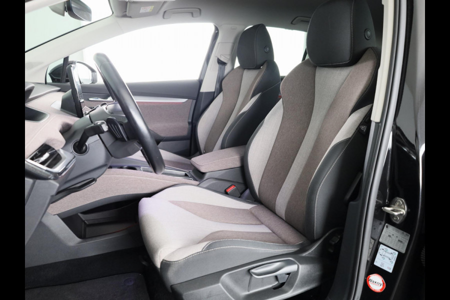 Škoda ENYAQ iV 80 204pk | Verwarmd sturuwiel | Wegklapare trekhaak | Warmtepomp | Parkeercamera