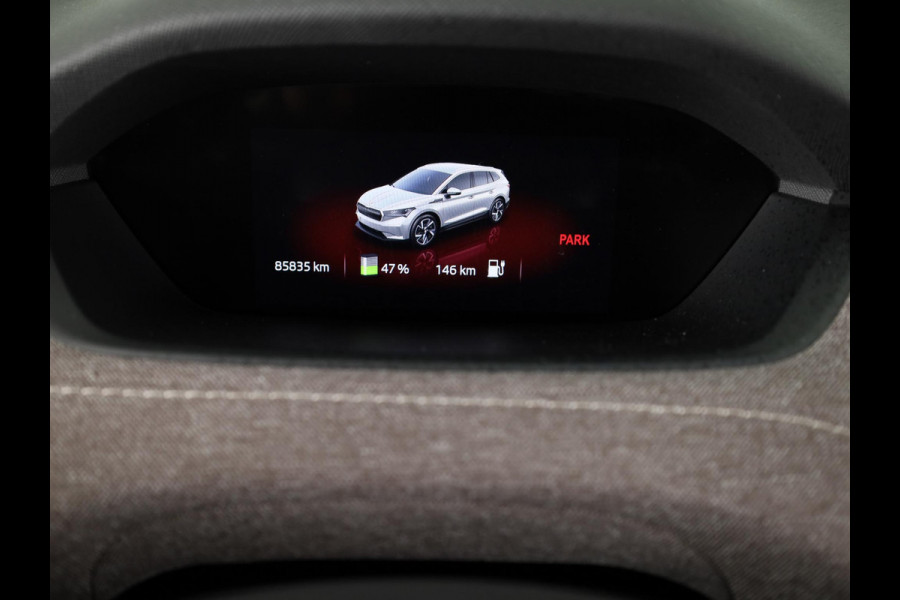 Škoda ENYAQ iV 80 204pk | Verwarmd sturuwiel | Wegklapare trekhaak | Warmtepomp | Parkeercamera