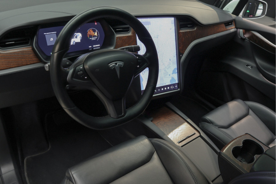 Tesla Model X Dual Motor AWD 7p. 100 kWh Autopilot Leer Navi ACC 360º Stoelverwarming voor & achter Memory Alcantara hemel Climate voor en achter PDC Softclose Afneembare trekhaak 22 inch LM velgen BTW auto