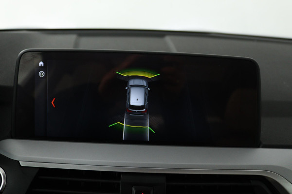 BMW X3 XDrive20i High Executive (PANORAMADAK, DIGITALE COCKPIT, NAVIGATIE, AUTOMAAT, PARKEERSENSOREN, DEALER ONDERHOUDEN)