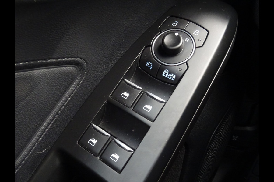 Ford Focus 1.0 EcoBoost Hybrid ST Line X * PANORAMADAK * CARPLAY !!